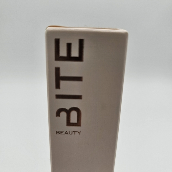 ⭐️40% Off⭐️ Discontinued Bite Beauty Changemaker Supercharged Foundation M80 - Picture 10 of 10